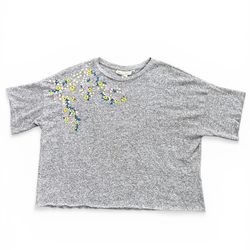 H&M‎ LOGG Embroidered Floral Knit Top Women Medium Grey Excellent Boxy Tee